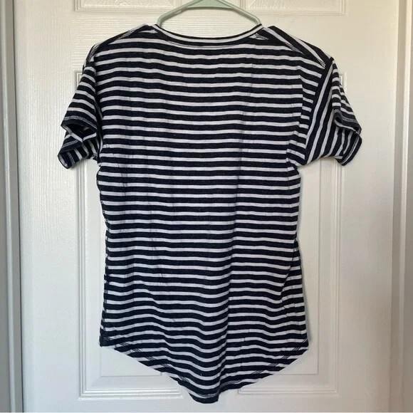 Madewell Gray and White Basic Stripes Tshirt Roun… - image 4