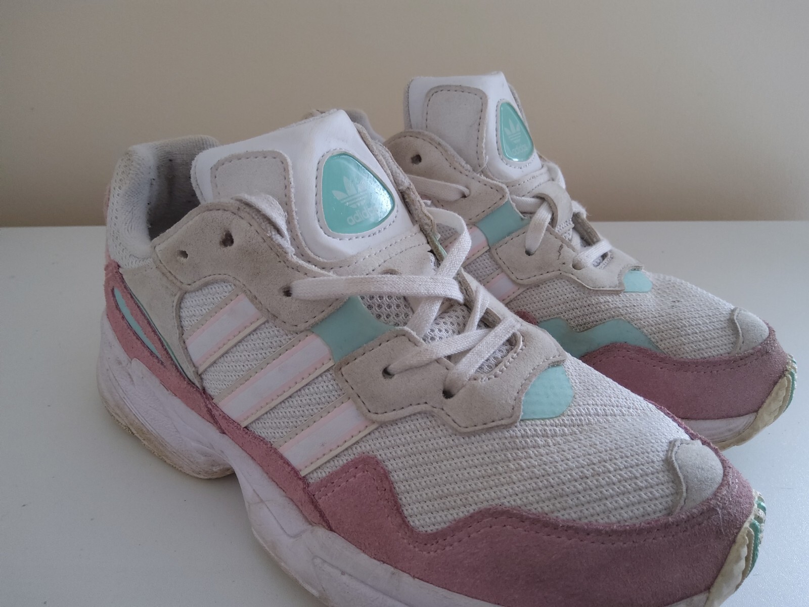 adidas torsion size 4