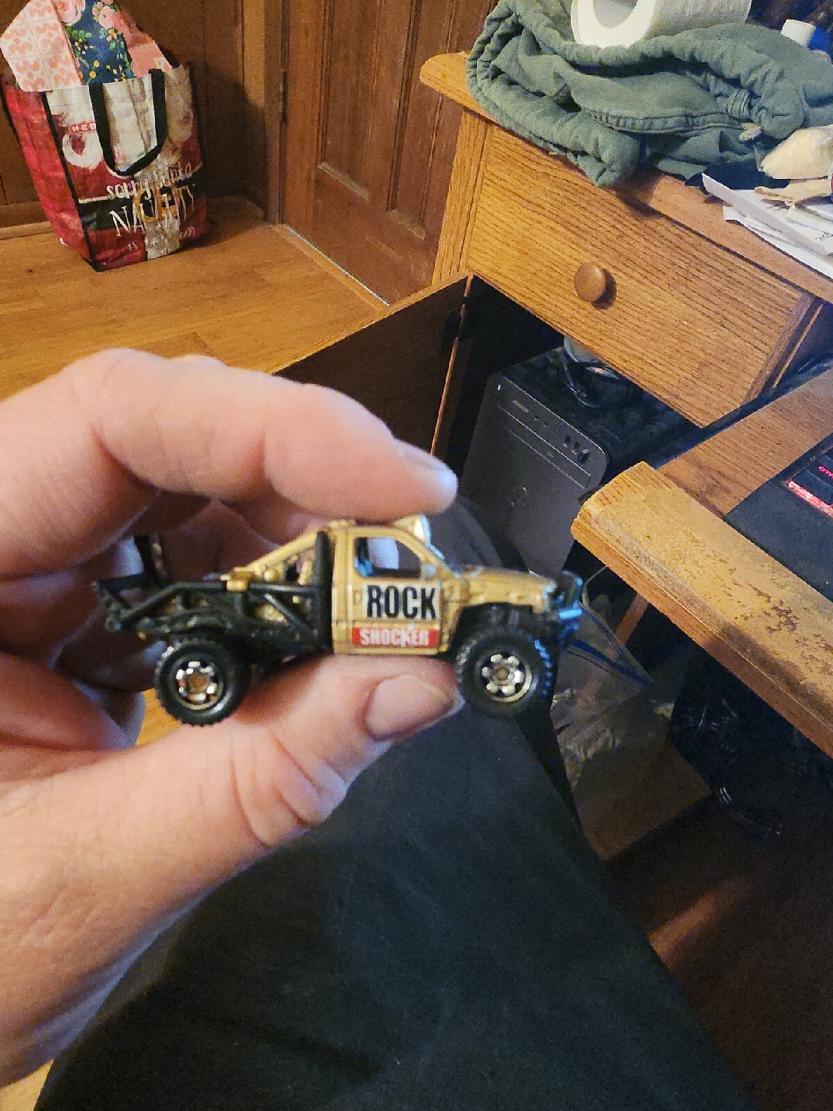 Picture 2 of 5
