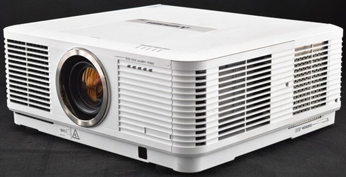Mitsubishi WD8200U 6500 ANSI Lumen 2000 