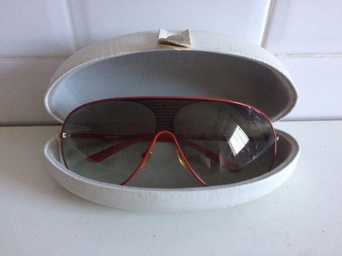 DIESEL OCCHIALI DA SOLE UOMO ROSSI VINTAGE P2 | eBay