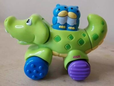Fisher Price ALLIGATOR Push Down & Watch It Go Baby Play Toy Car  Works