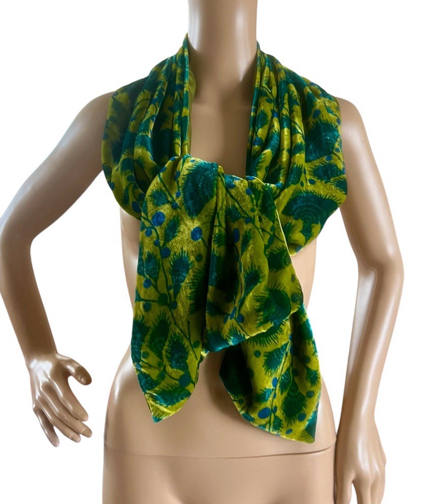 Nick Nora Green Feather Print Velvet Silk Blend Scarf Wrap