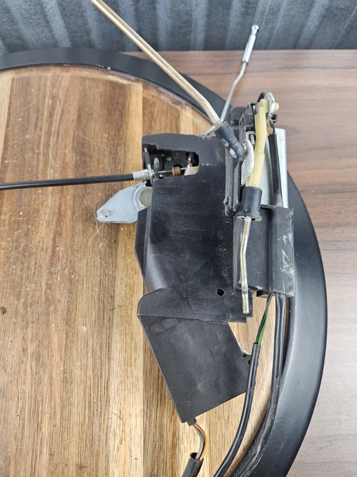 1995 1996 1997 JAGUAR XJ6 VANDEN PLAS LEFT DRIVER FRONT DOOR LOCK LATCH ACTUATOR - Image 2 of 4