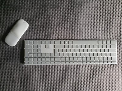 Original Microsoft Surface Keyboard Bluetooth + Surface Arc Mouse Bluetooth