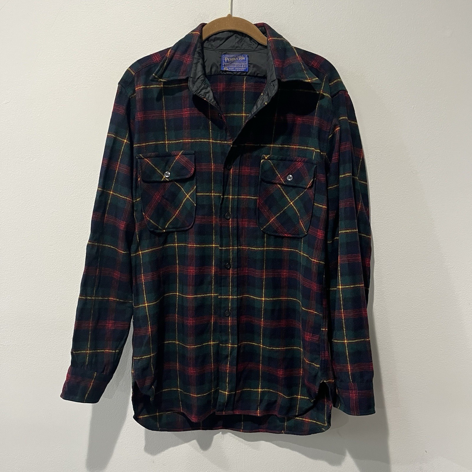 Pendleton Virgin Wool Button Up Men’s Medium Tart… - image 1