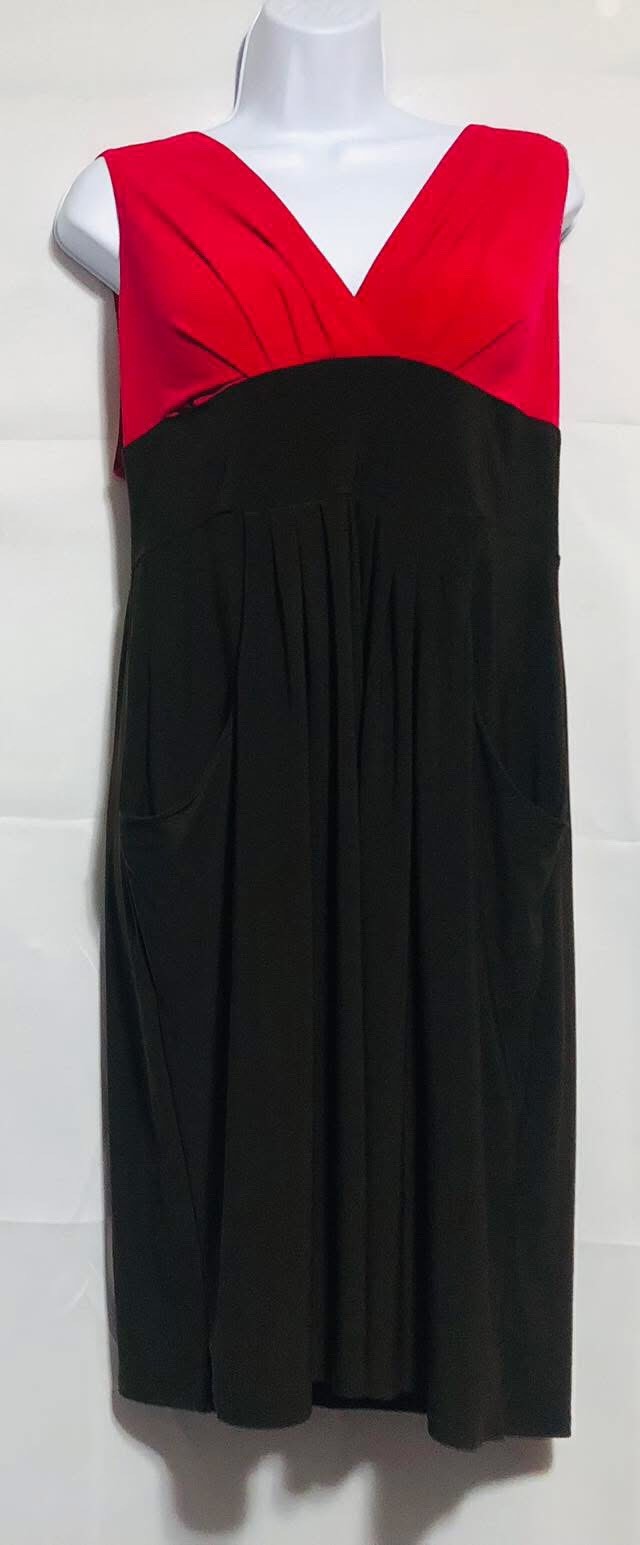 Bisou Bisou Women’s Size 14  Sleeveless Dress With Pockets Good Condition
