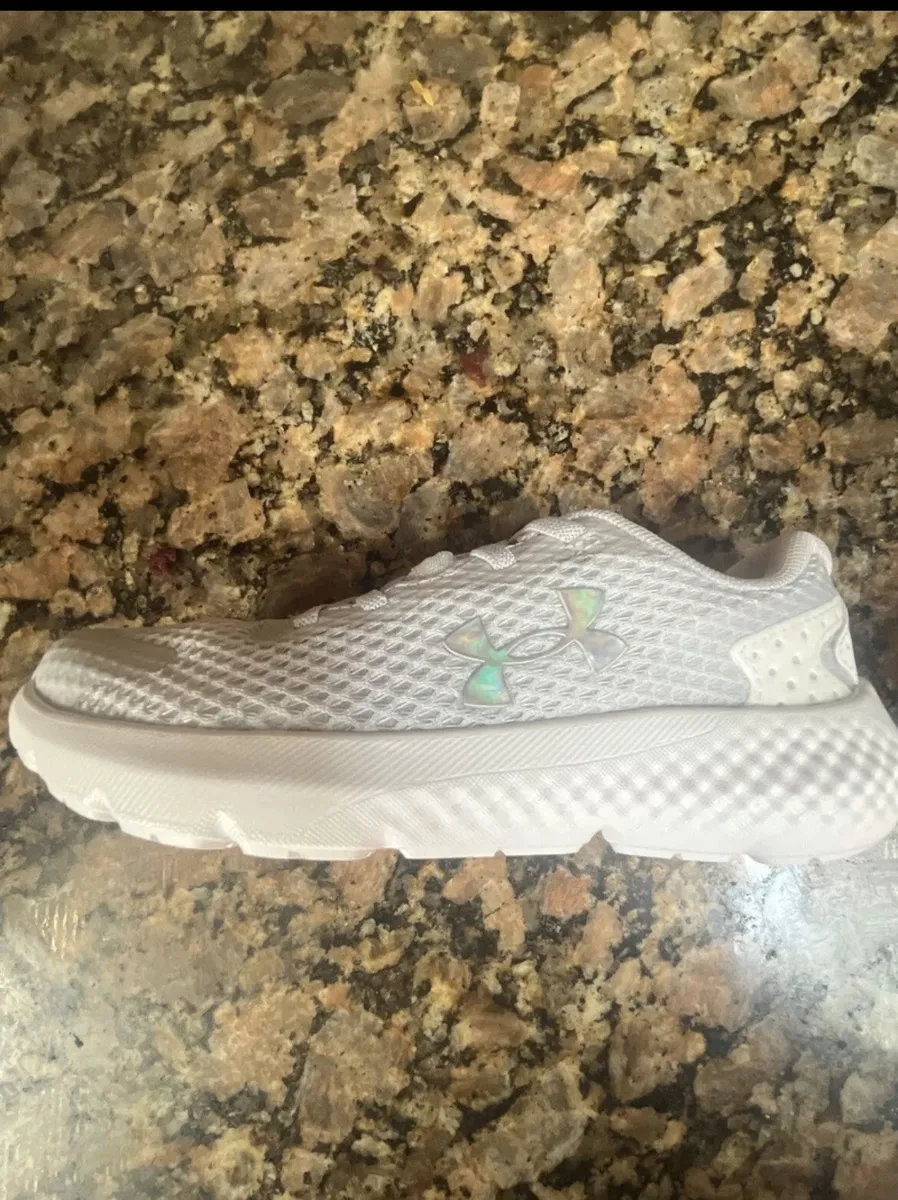 Under armour shoes kids silver sales