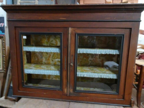 Meubles de rangement du XIXe siècle buffet haut