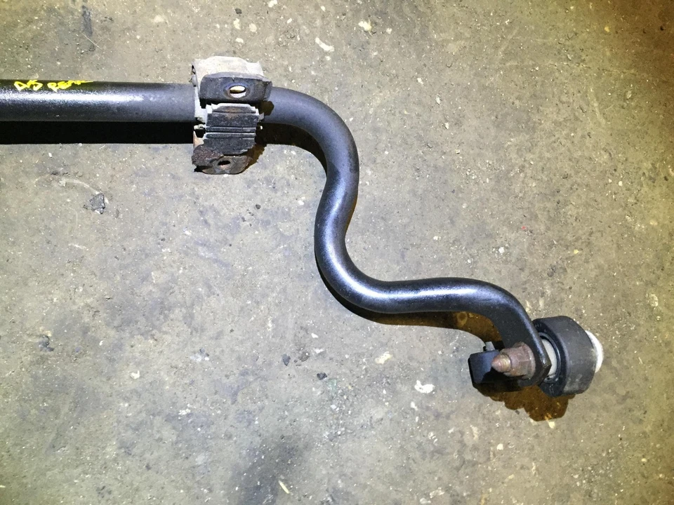 08-16 AUDI A5 QUATTRO 3.2L REAR STABILIZER SWAY BAR OEM D7 - Image 4 of 4