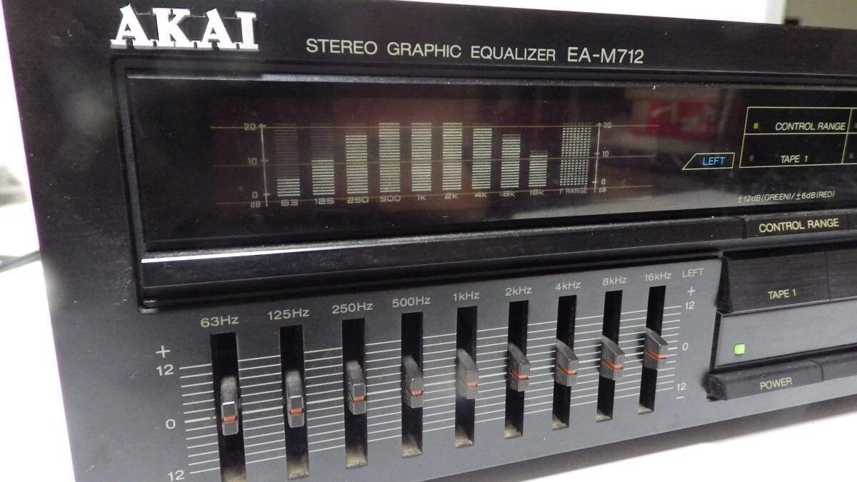 AKAI EA-M712 Stereo Equalizer Maintained Operation Confirmed From Japan F/S Used AKAI EA-M712 Stereo Equalizer Maintained Operation Confirmed From Japan F/S Used