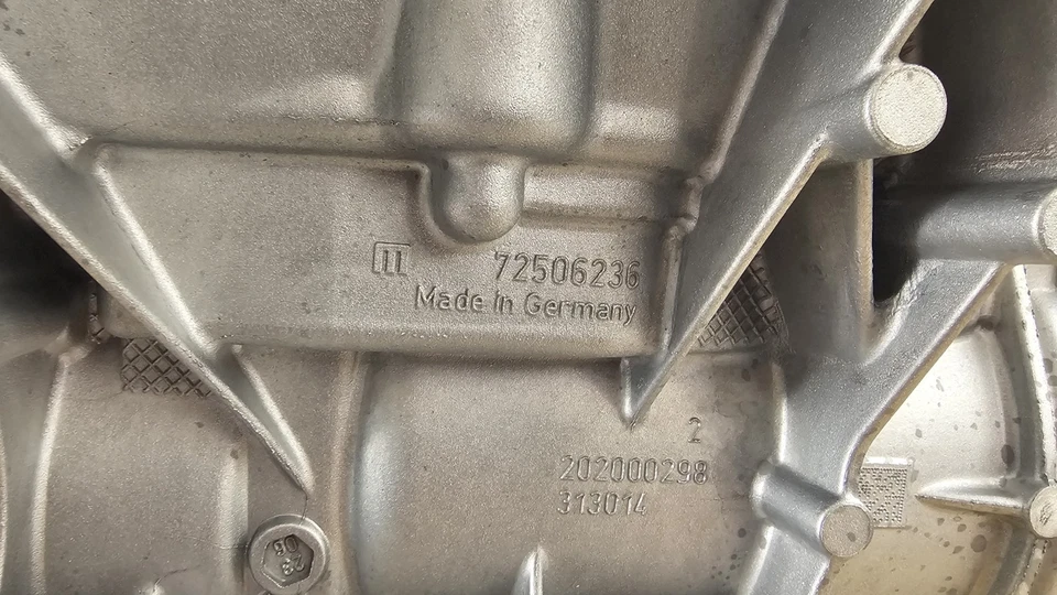 detroit freightliner fuel filter housing A472 090 6052/003 dd15 & dd13 - Image 2 of 4