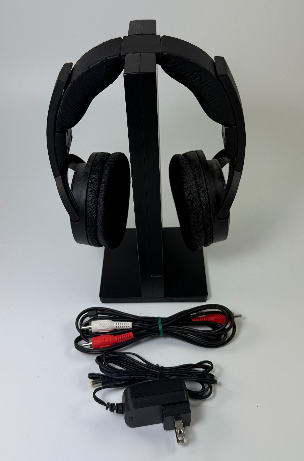 Sony MDR-RF985R Wireless Over-Ear Headphones with RF Transmitter-image
