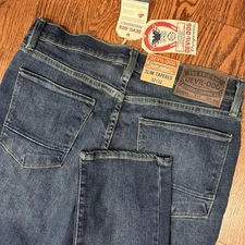 NWT Devil Dog Slim Tapered Wilkinson Performance Jeans Men’s 32x32 Medium Blue