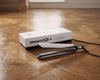 ghd GHD Chronos Professional HD Motion Respansive Styler Hair Straightener with Box