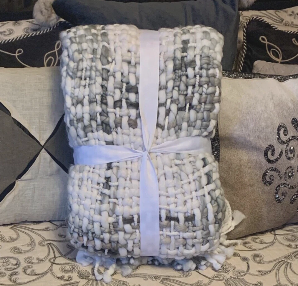 NWT UGG® "EMILIA" Fringed Throw Blanket 50"x70" Pebble & Sage 100% Soft Acrylic - Image 4 of 4