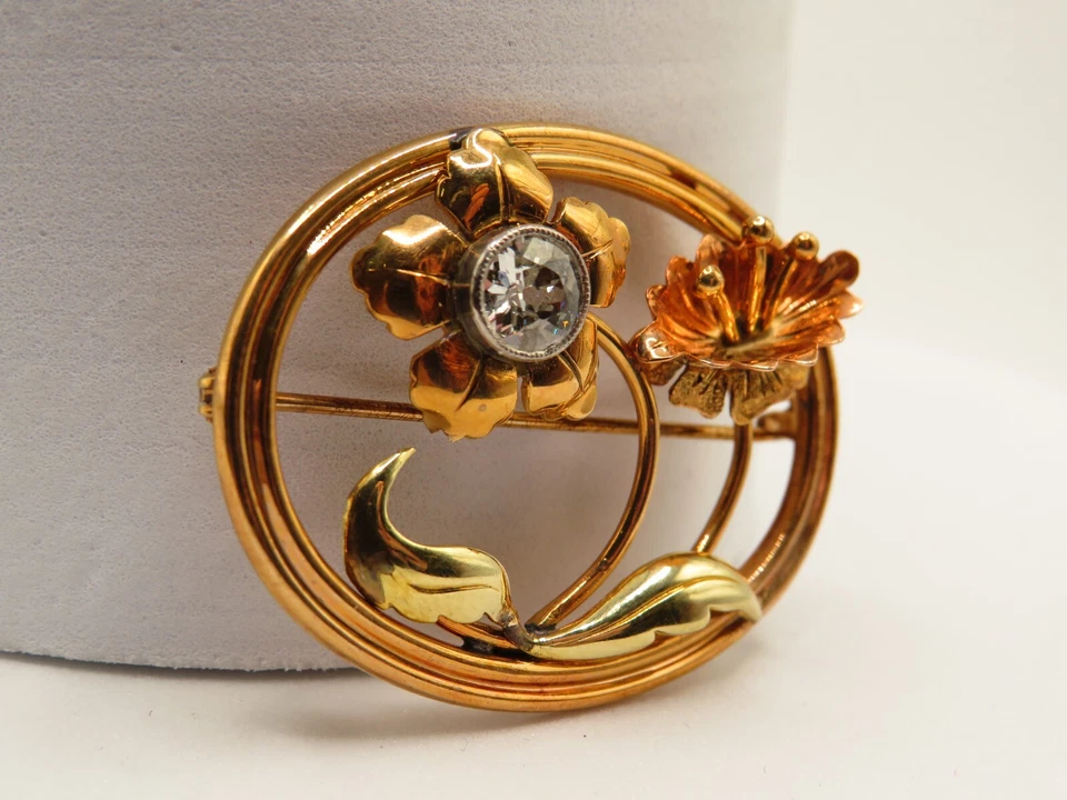 PIN FLORAL OVALADO ORO ROSA 10K CON DIAMANTES TALLA EUROPEA ANTIGUA Y DETALLES ORO AMARILLO* Foto 3 de 4