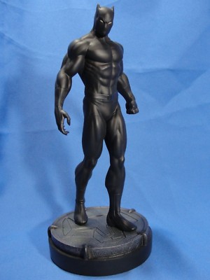 Bowen Designs Black Panther Classic Museum 12