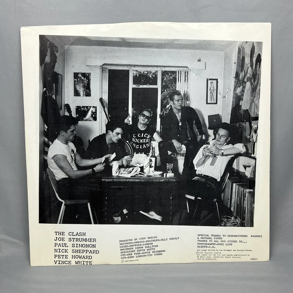 The Clash Cut the Crap 1985 US First Pressing Vinyl LP Epic FE 40017 EX Foto 3 de 4