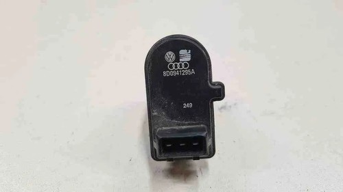 SEAT IBIZA III 6L1 Motor zur Leuchtweitenregulierung 8D0941295A 1.20 32713801
