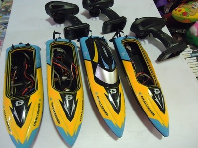 DEERC Brushless RC Boat, 4 Incomplete for Spain Parts