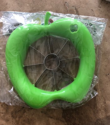 Neu Kunststoffschale scharfe Klinge Apfelschneider Piler Schneider Entkerner Farbe Limette
