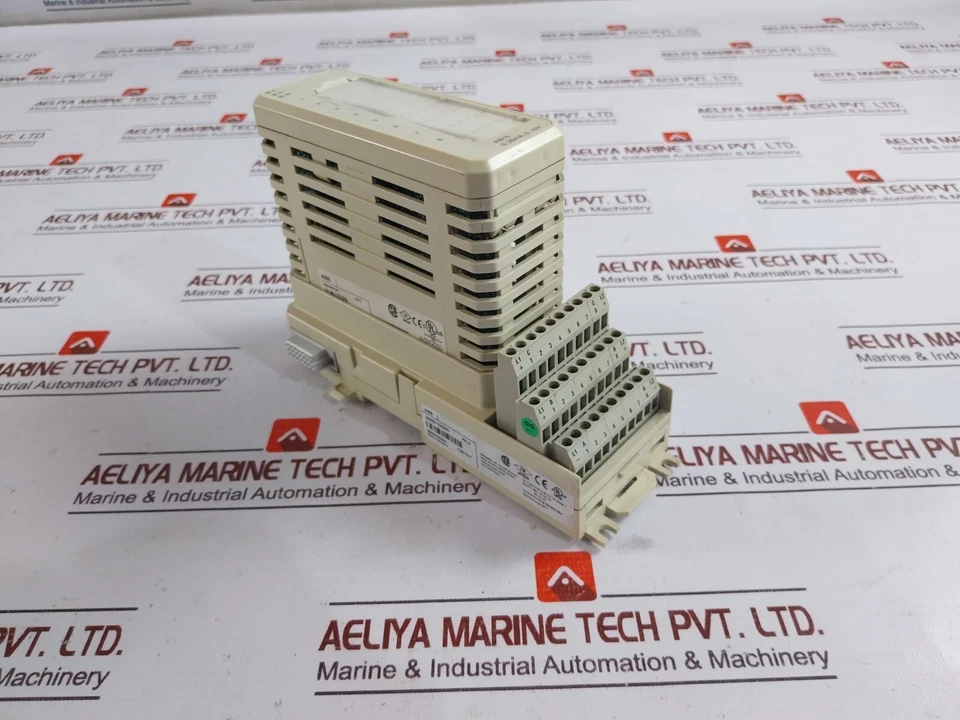 ABB AI810 3BSE008516R1 Analog Input Module & Termination Unit 3BSE013230R1 - Image 3 of 4