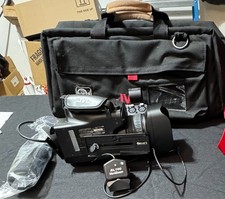 JVC GY-HM250 bundle (Fan Hours: 00122OH)