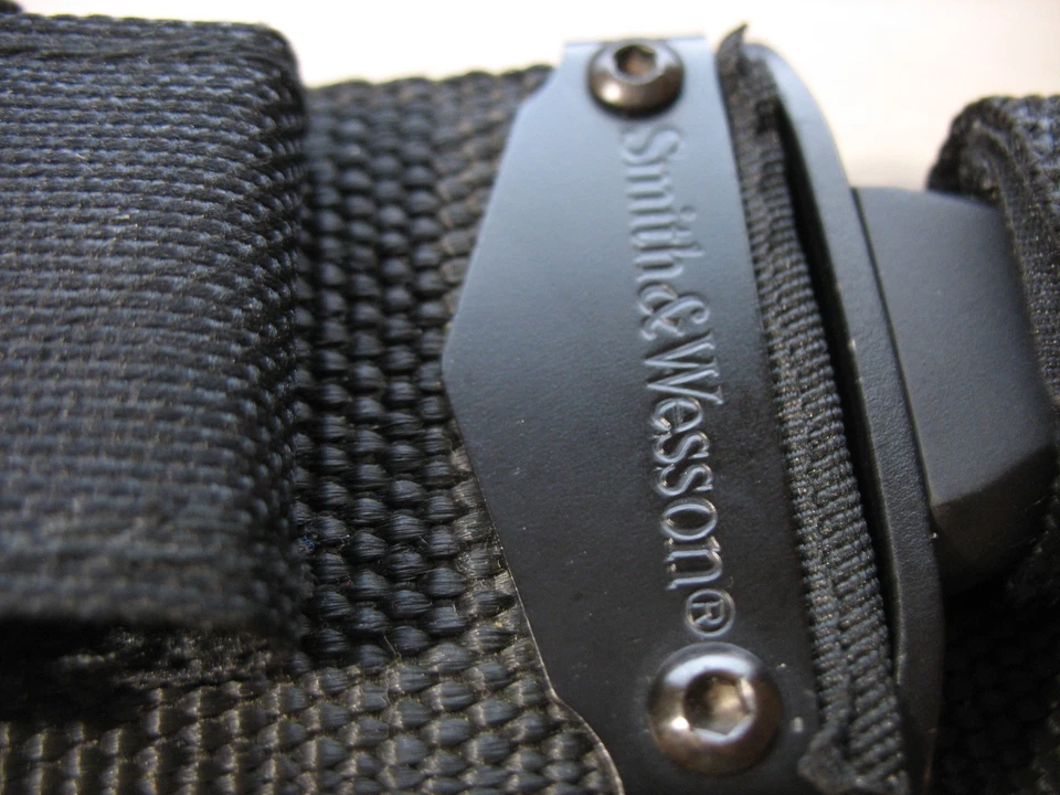 Cuchillo de hoja fija Smith & Wesson Search & Rescue Black Marine Combat 440C SUR1 Foto 3 de 4