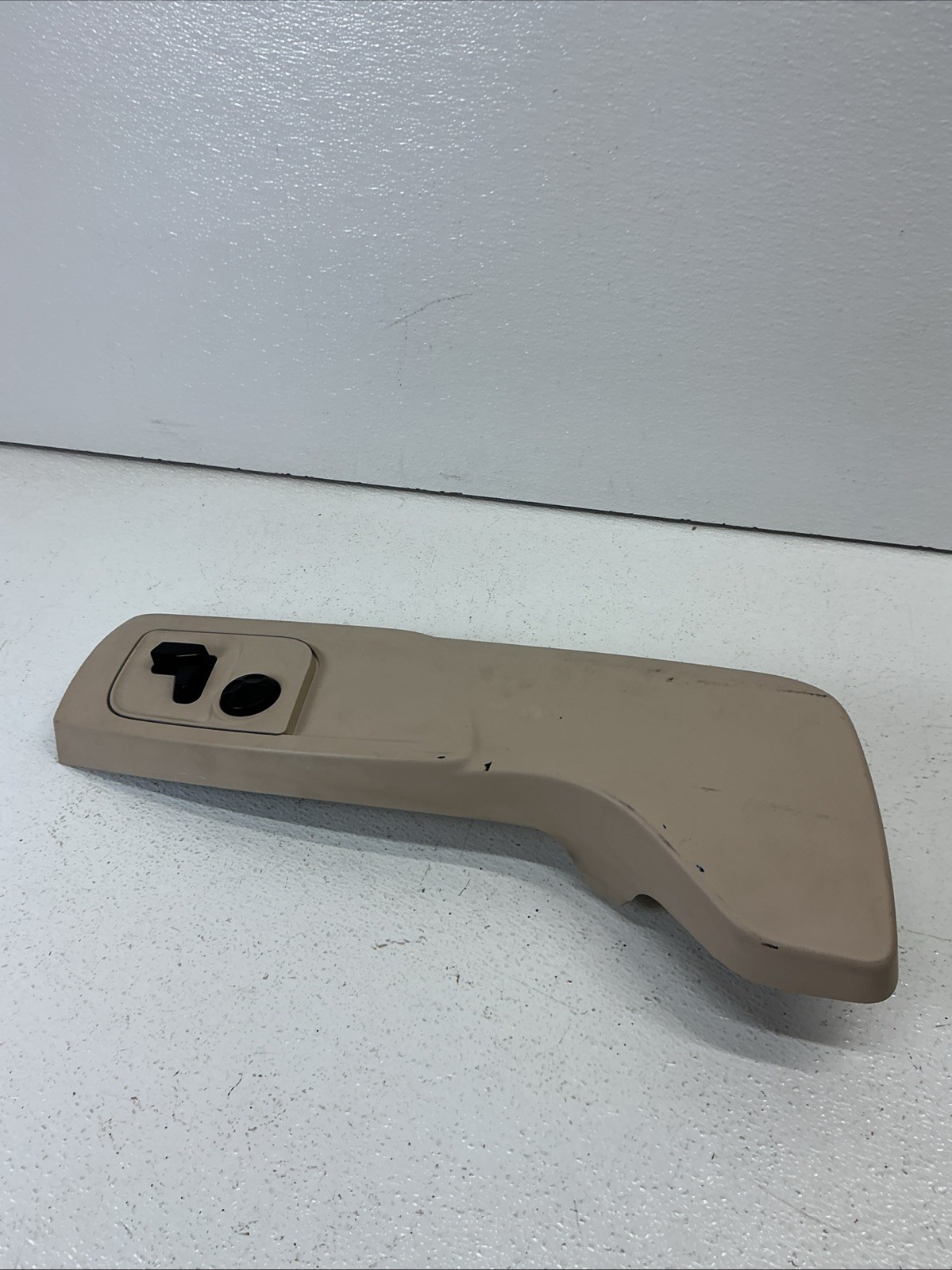 14-20 MASERATI GHIBLI Front Right Side Seat Outer Switch Cover Trim OEM