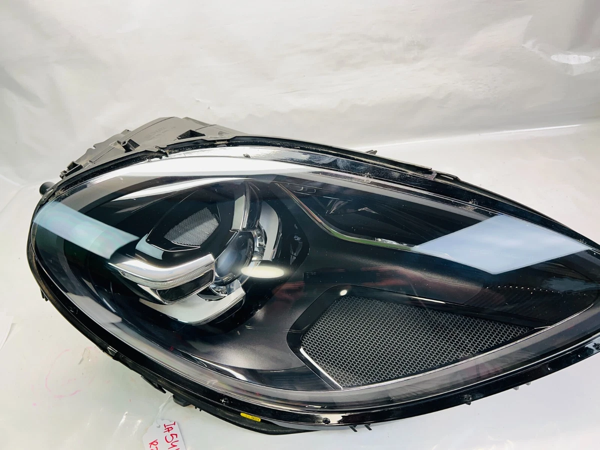 95B941010AR 2019 2020 2021 PORSCHE MACAN FULL LED RIGHT OEM 