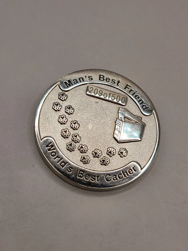 Canine Cachers 2005 first edition Geocoin extremely limited 209 of  500 - Image 2 of 3