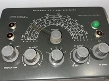 Vintage HeathKit R.F. Signal Generator Model SG-8