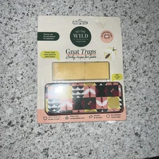 We The Wild Plant Care Gnat Strips No Chemicals Insecticides Odor 16 Count + Tin