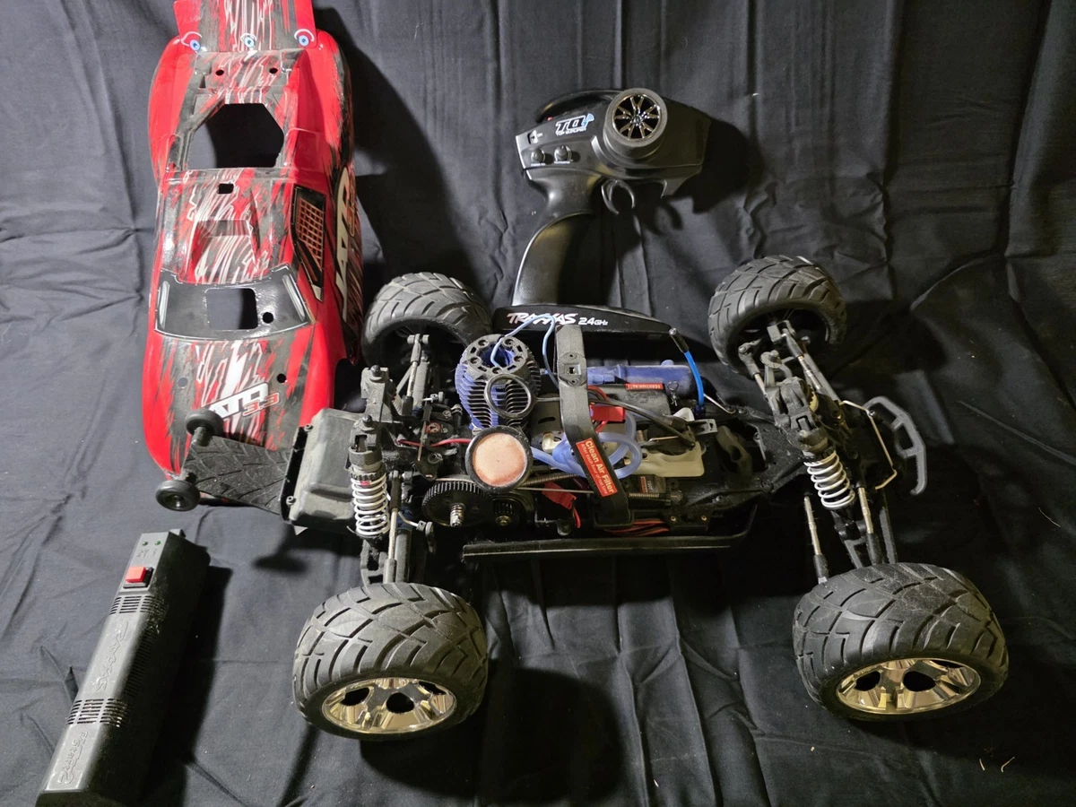 トラクサス JATO ニトロ25 1/10 エンジンカー 2WD Amazon.com