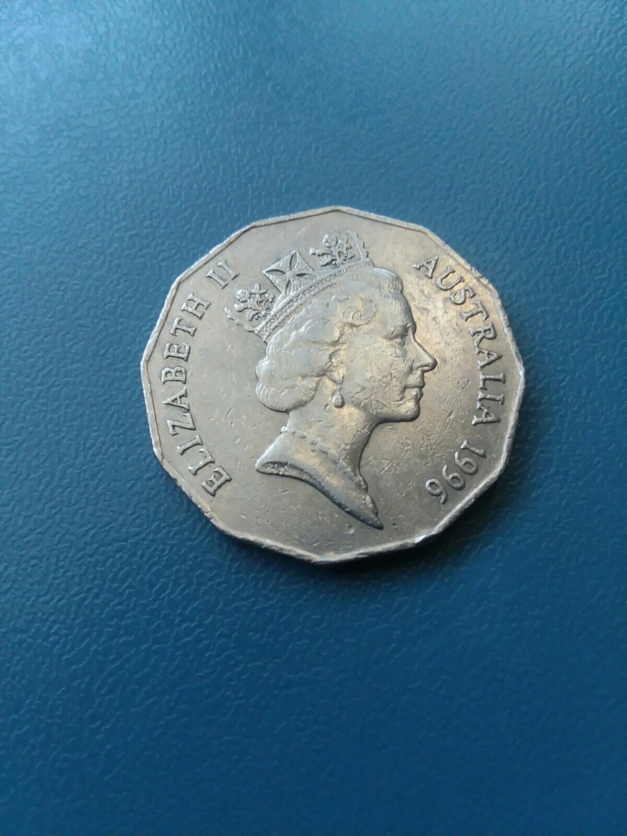 その他 The40thAnniversary of Queen Elizabeth II Queen Elizabeth II, the 40th monarch since 1066, passes her