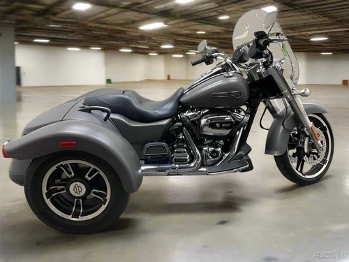 2018 Harley-Davidson Trike 2018 Harley-Davidson® Trike Freewheeler FLRT