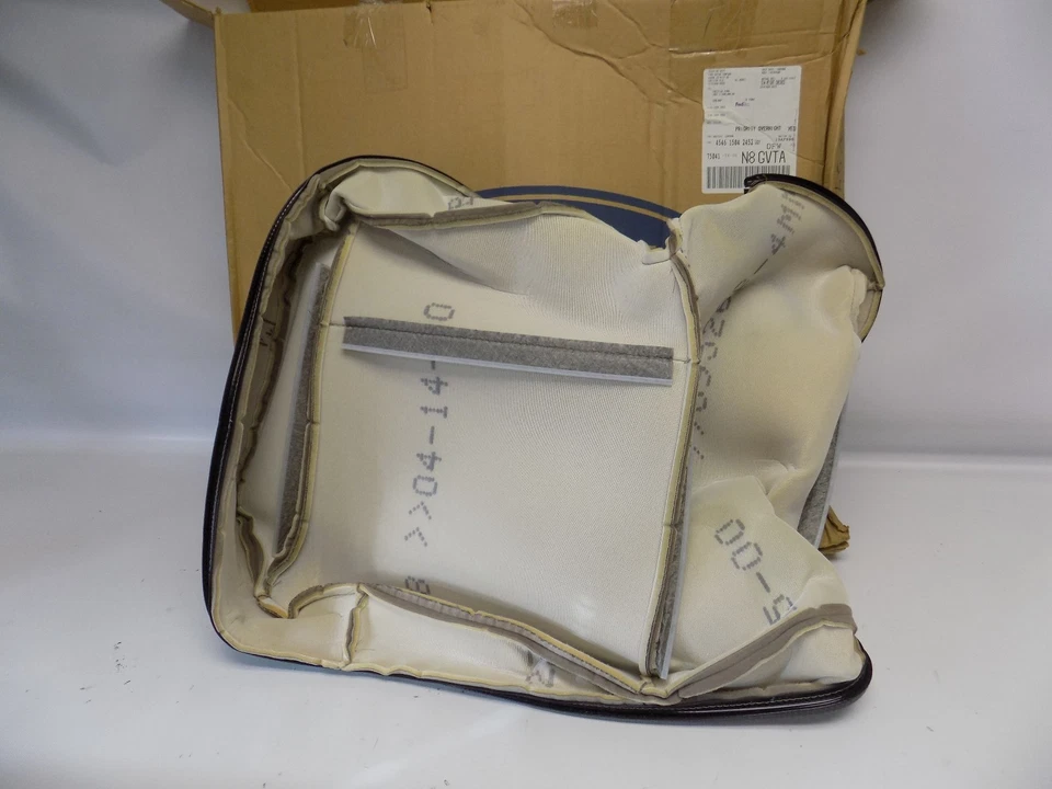 Nuevo OEM 2000-2002 Ford Focus Cubierta de asiento trasero banco dividido vagón tela pergamino Foto 2 de 3