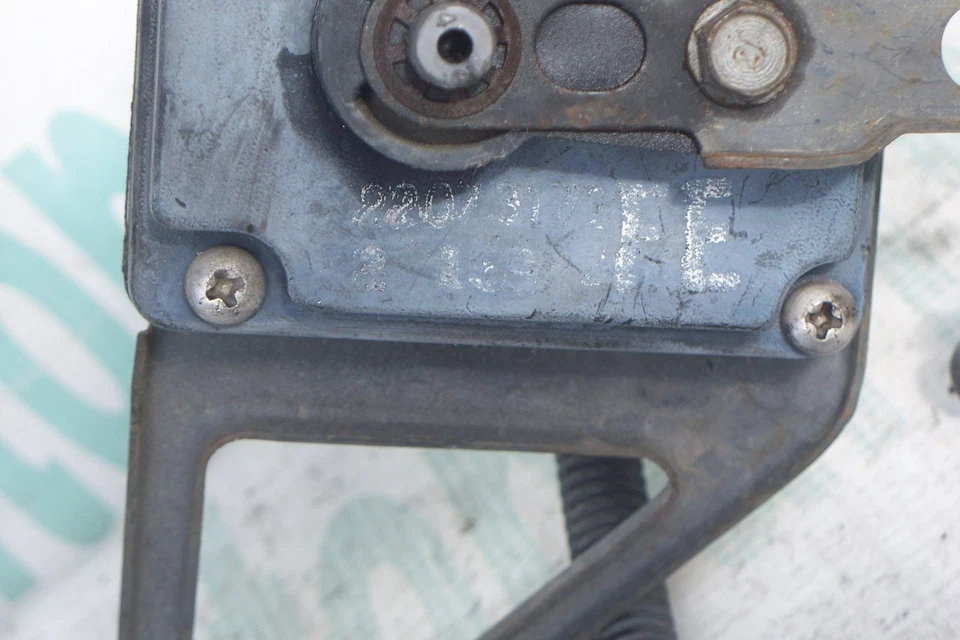 ALGUNOS SENSORES DE NIVEL DE ALTURA DE SUSPENSIÓN TRASERA CADILLAC GM 1989-1993 22073171 FE Foto 2 de 4