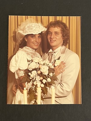 FOUND VINTAGE PHOTO PICTURE Bride And Groom  Posing For A Portrait