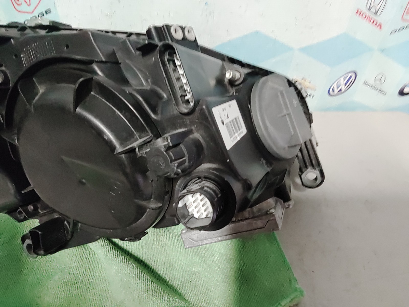 2013 MASERATI GRANTURISMO GT XENON HEADLIGHT RIGHT OEM 2014 2015 2016 2017