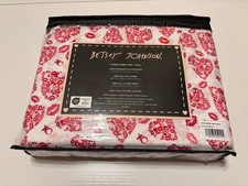 NEW BETSEY JOHNSON "Lipstick Betsey" Hearts Polyester Microfiber FULL Sheet Set