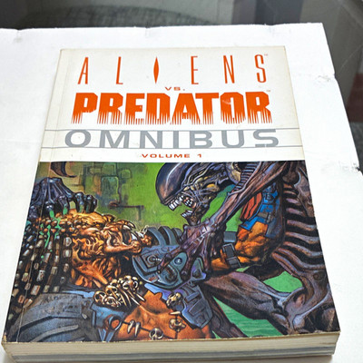 Aliens vs. Predator Omnibus Vol. 1 Graphic Novel Dark Horse Stradley Norwood