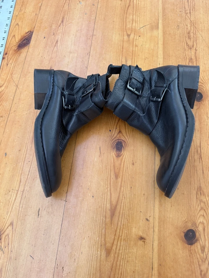 Botas de cuero para mujer talla 8,5 Gentle Souls de Kenneth Cole cremallera lateral A4 Foto 4 de 4