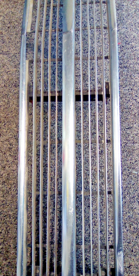 1969 FORD GALAXIE 500XL РЕШЕТКА РАДИАТОРА В СБОРЕ OEM LOC-128DG - Изображение 4 из 4