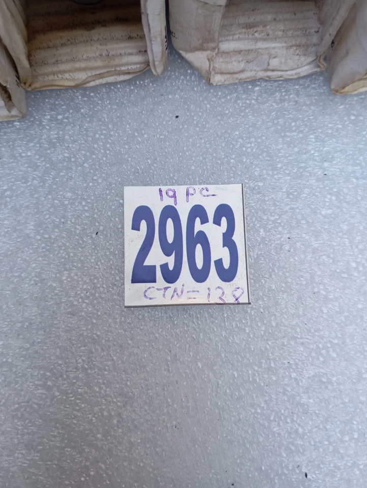 Sylvania Tubular Clear Light Bulb 40Watts T-10 120V (Lot of 19 PCs) - Image 2 of 4