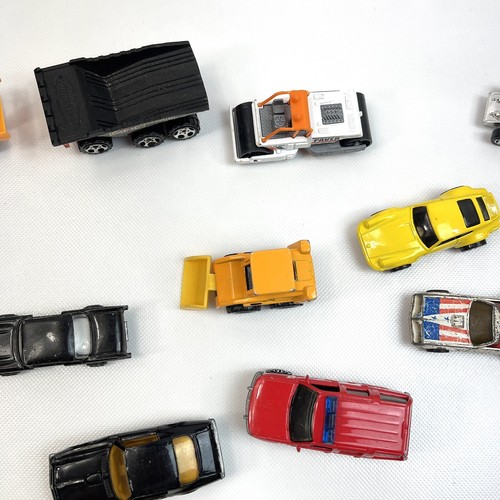 Vintage Multi Brand Hot Wheels and Others Die Cast Racing Cars 1:64 Rare Lot - Picture 15 of 16