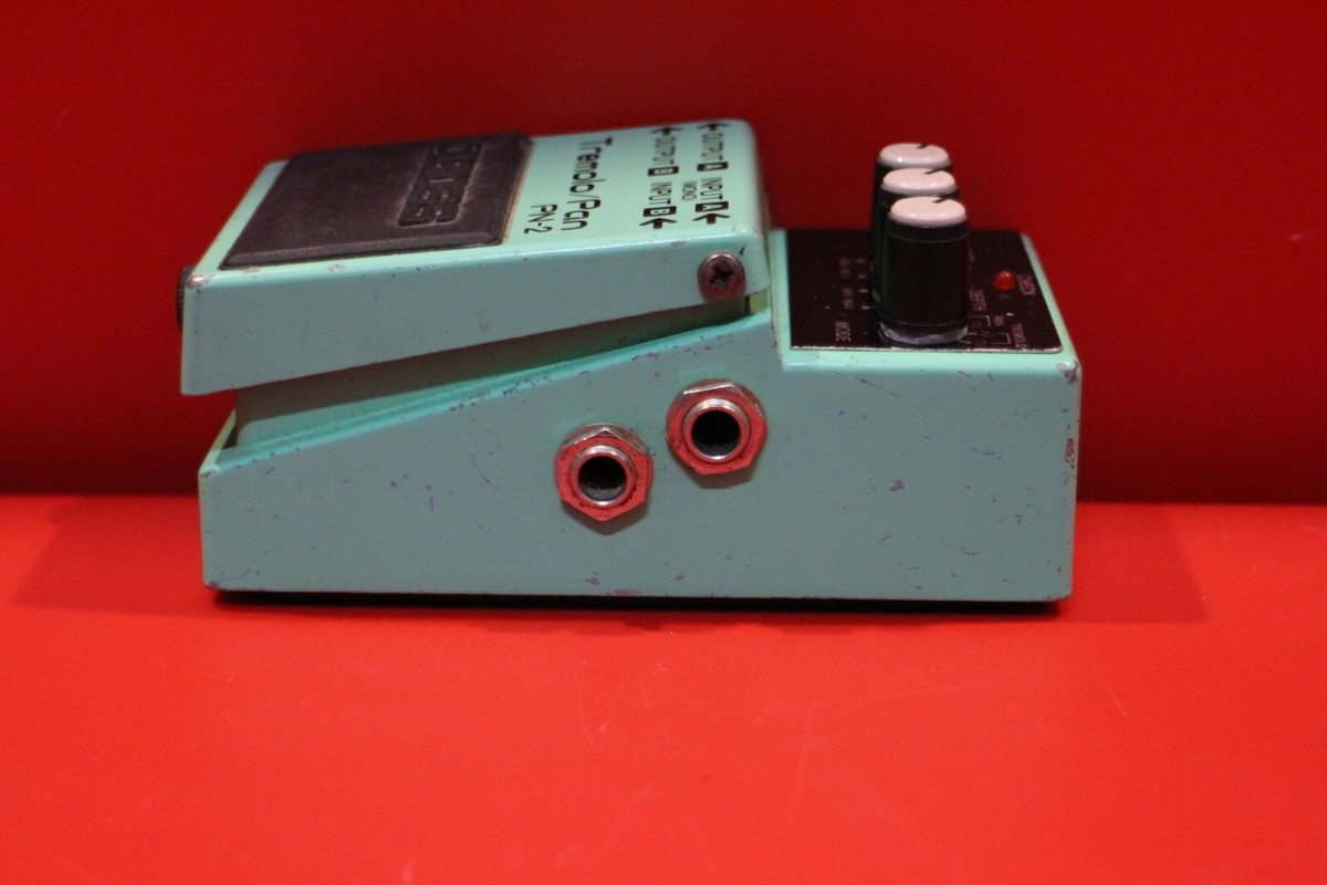 【廃盤/希少レア品】BOSS Tremolo/Pan PN-2 Boss PN-2 Tremolo/Pan - Pedal on ModularGrid