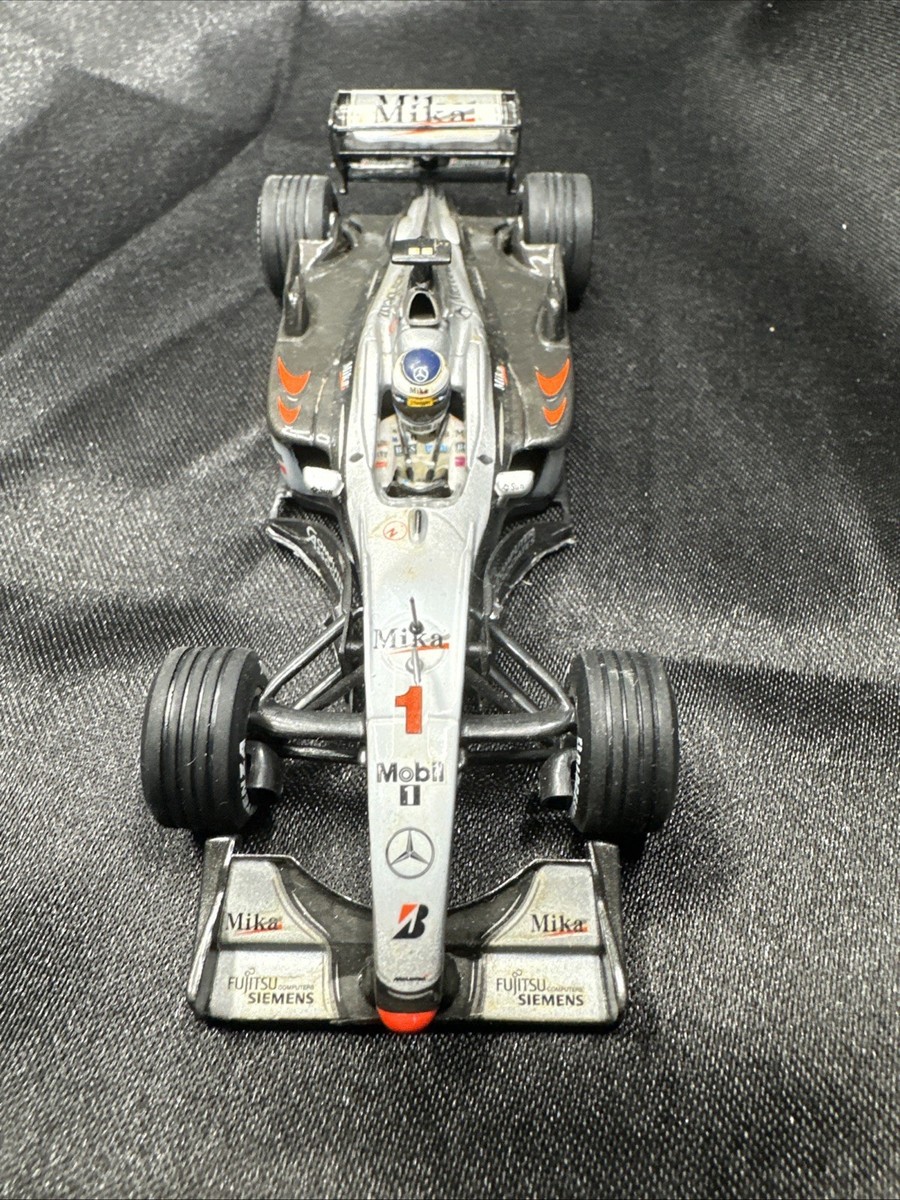 Minichamps 1:43 McLaren Mercedes MP4/15 2000 F1 #1 Mika Hakkinen