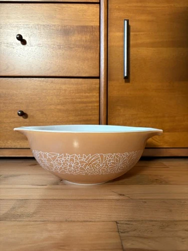 Pyrex Woodland 443 2.5qt Cinderella Nesting Mixing Bowl Vintage Rare